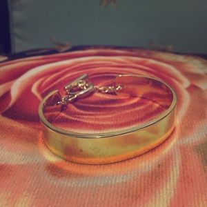 Gold colored bangle